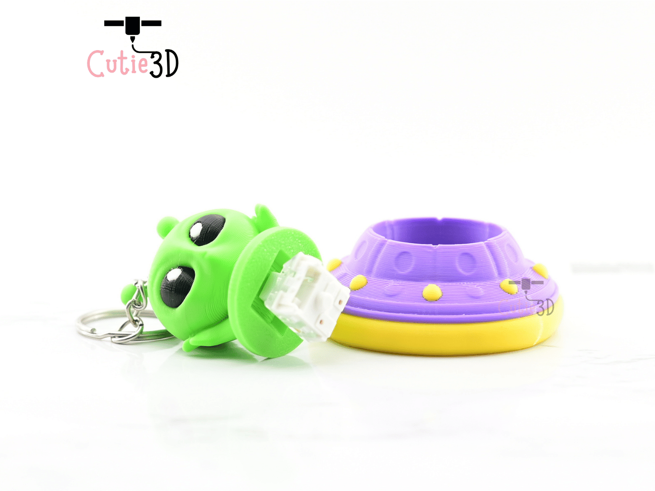 Digital Downloads - Cutie3D Twisty Keycap Fidget Clicker Alien In Ufo Keychain - Cute Backpack Keychain