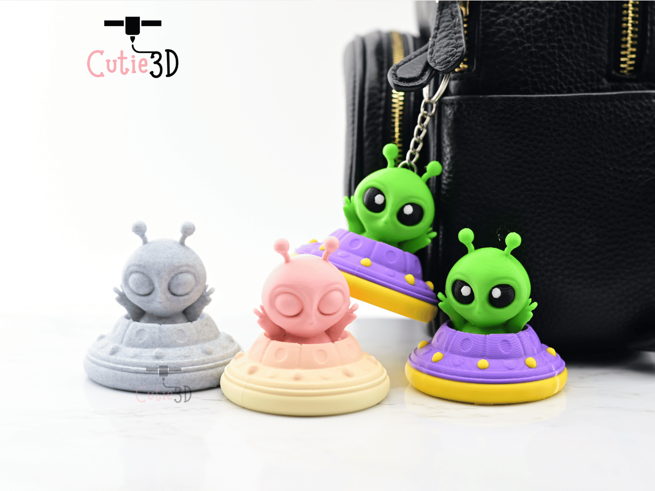 Digital Downloads - Cutie3D Twisty Keycap Fidget Clicker Alien In Ufo Keychain - Cute Backpack Keychain