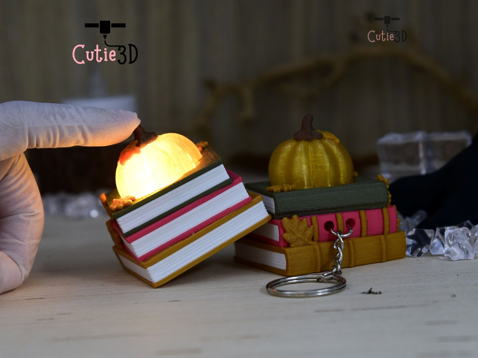 Cutie3D-Autumn Pumpkin Book Fidget Led-Clicker Keychain_09.jpg