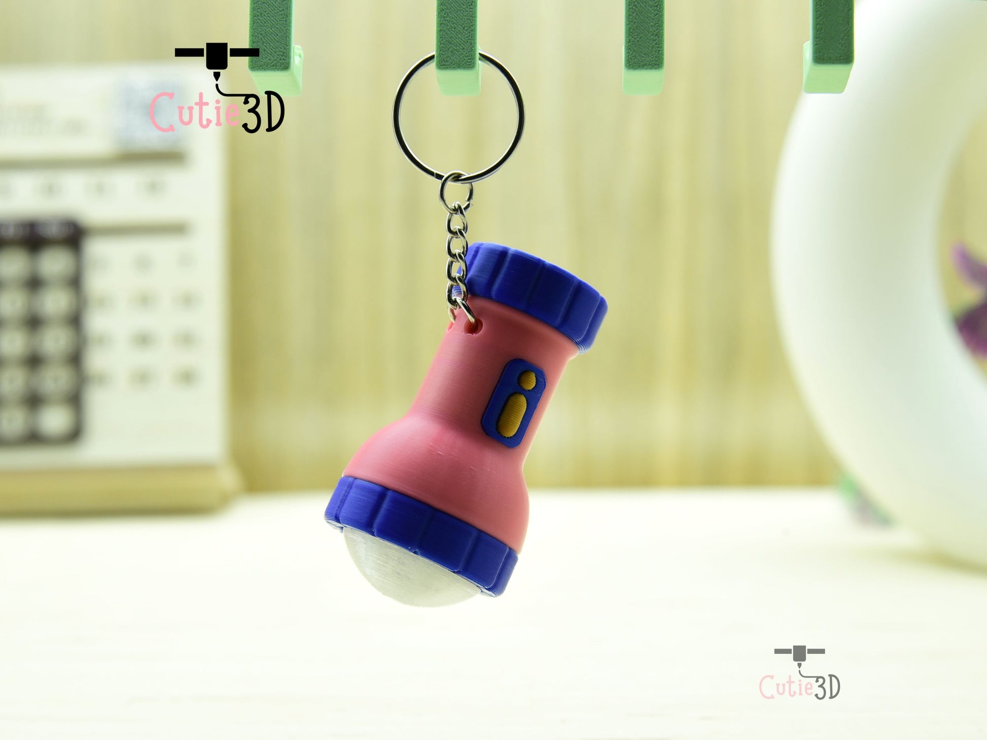 Cutie3D-Flashlight for Gadget Lovers Fidget Led-Clicker Keychain_06.jpg