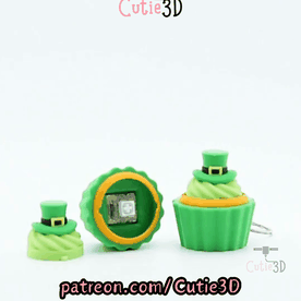 Cutie3D-St Patricks Day Cupcake Fidget Clicker Keychain_11.gif