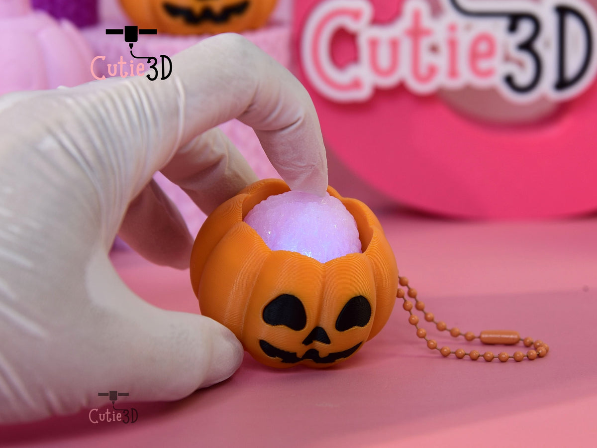 Cutie3D-Halloween Pumpkin Brains and Flame Fidget Led Clicker Keychain_03.jpg