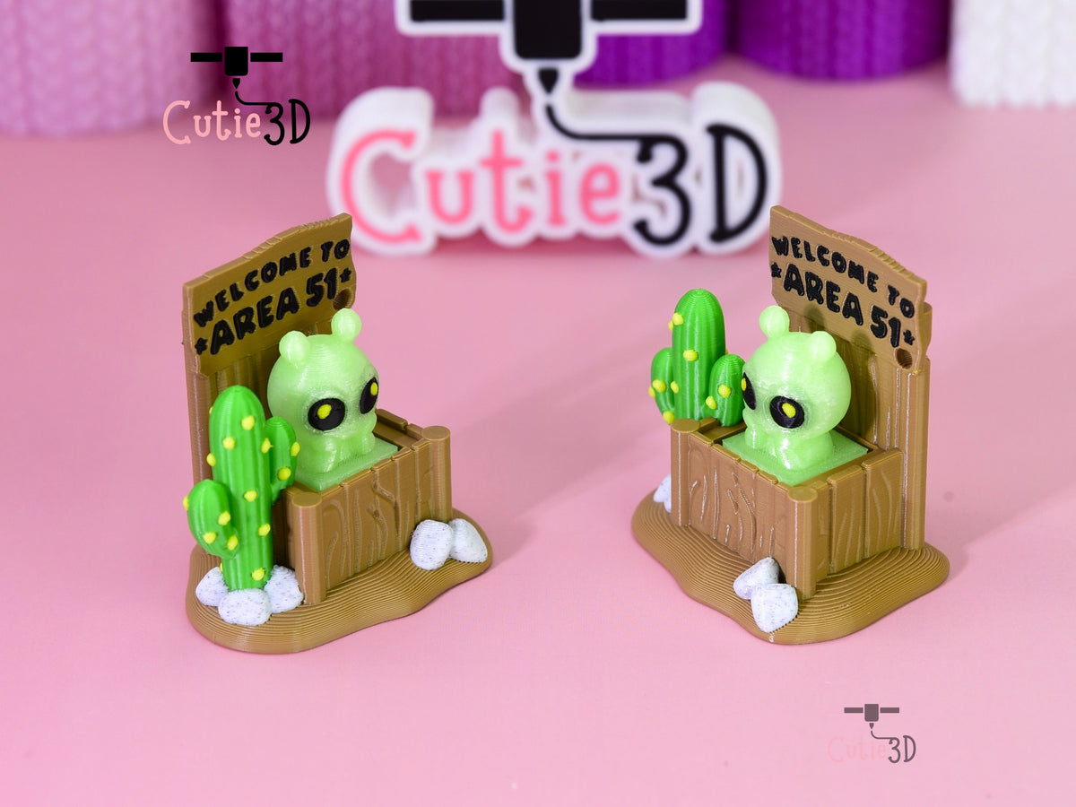 Cutie3D-Area 51 Booth Alien Fidget Clicker Keychain_04.jpg