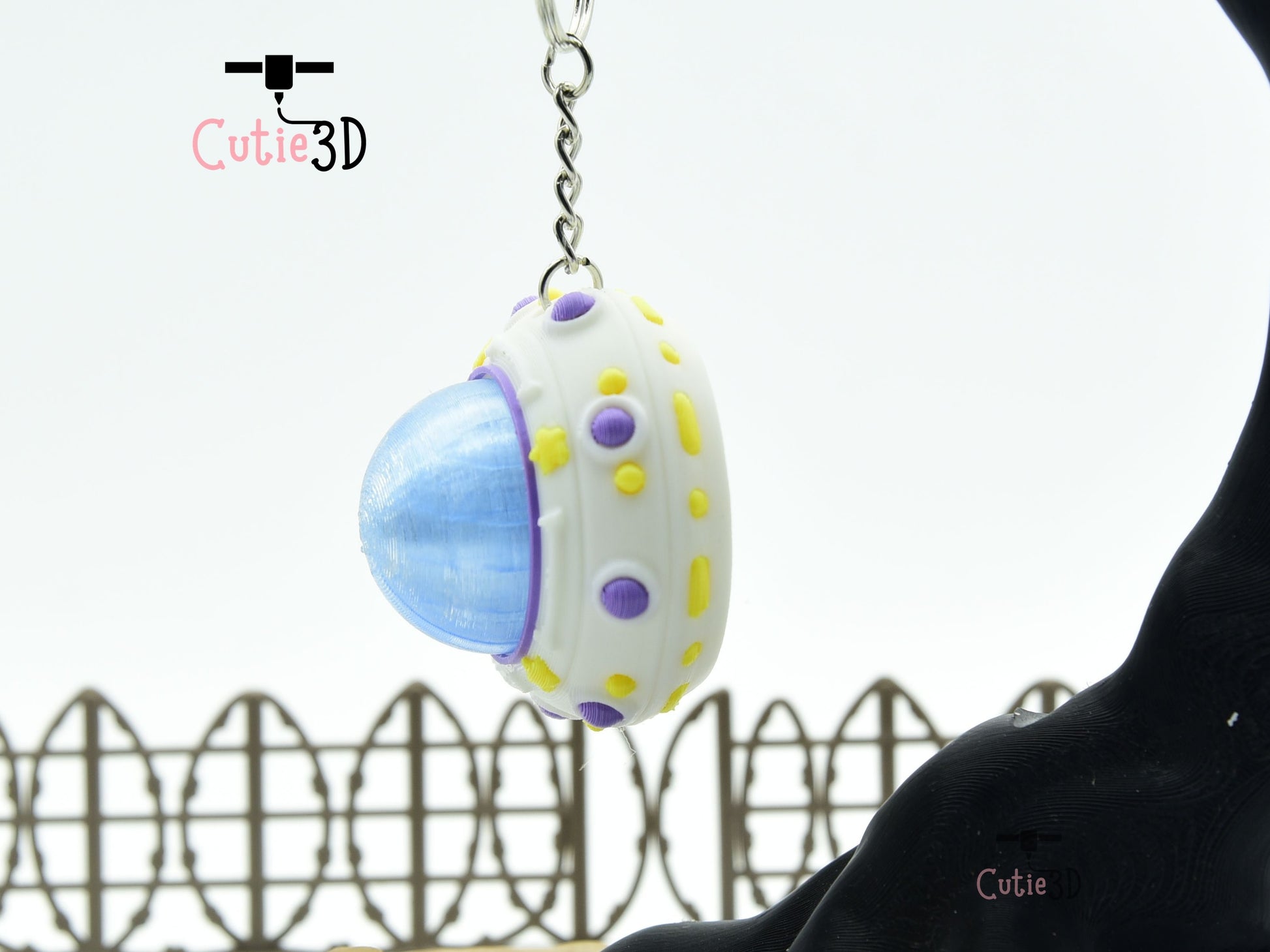 Cutie3D-UFO Light-Up Fidget Led-Clicker Keychain_06.jpg
