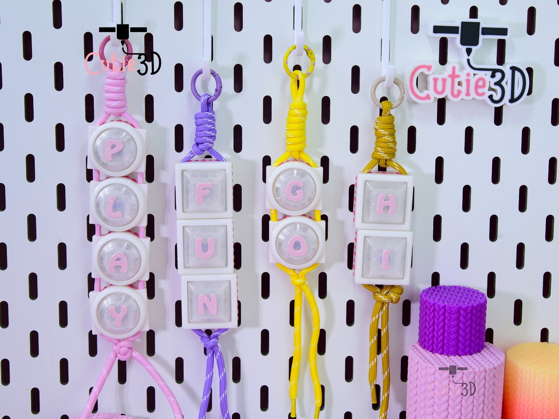 Cutie3D-Custom Name Paracord Charm Fidget Led Clicker Keychain_05.jpg