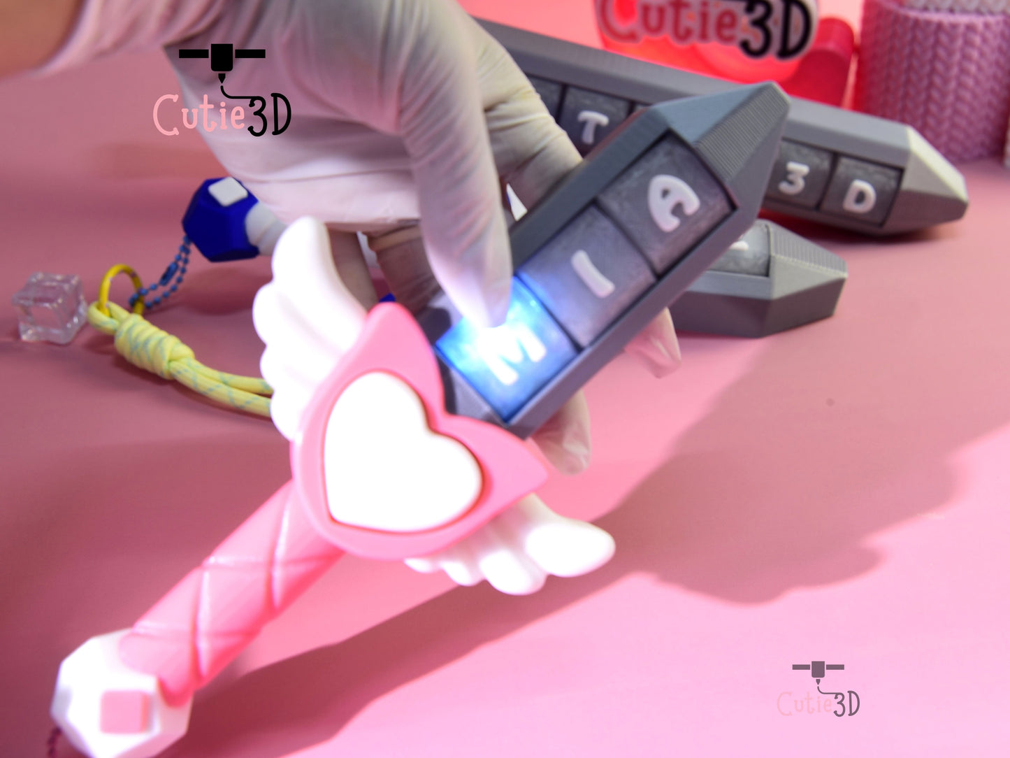 Cutie3D-Custom Name Sword Fidget Led Clicker Keychain_02.jpg