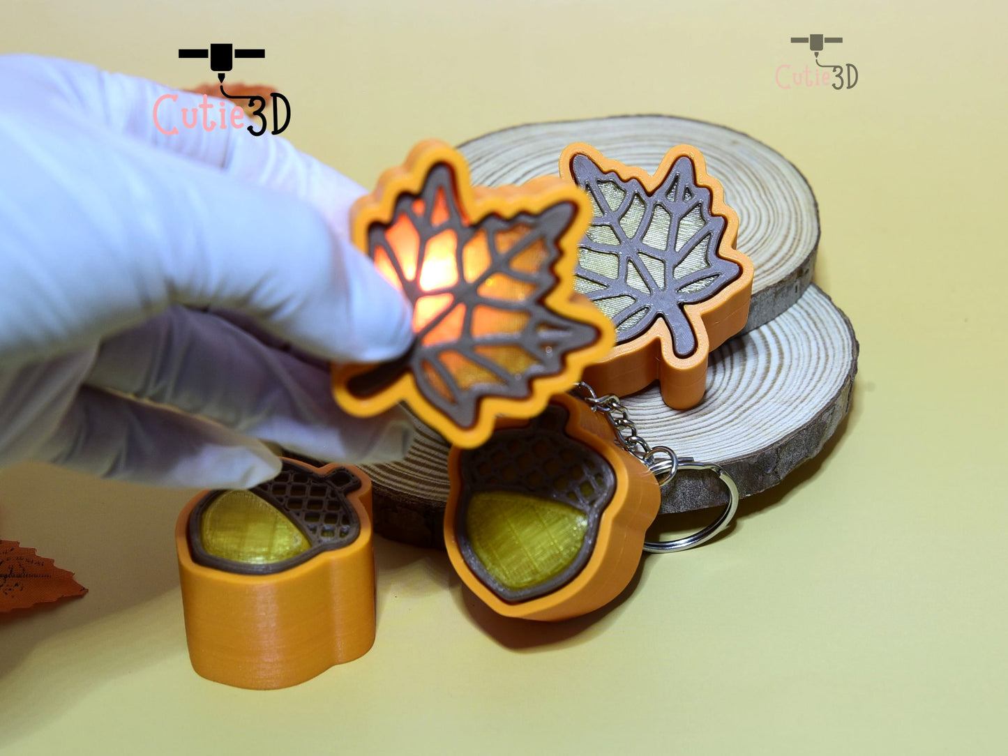 Cutie3D-Autumn Maple Leaf and Acorn Fidget Led Clicker Keychain_03.jpg