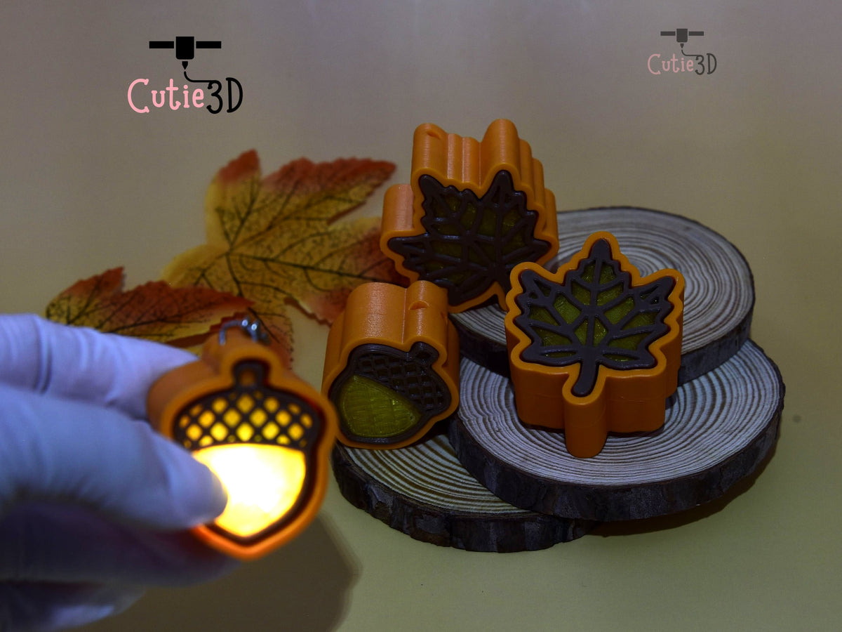 Cutie3D-Autumn Maple Leaf and Acorn Fidget Led Clicker Keychain_04.jpg