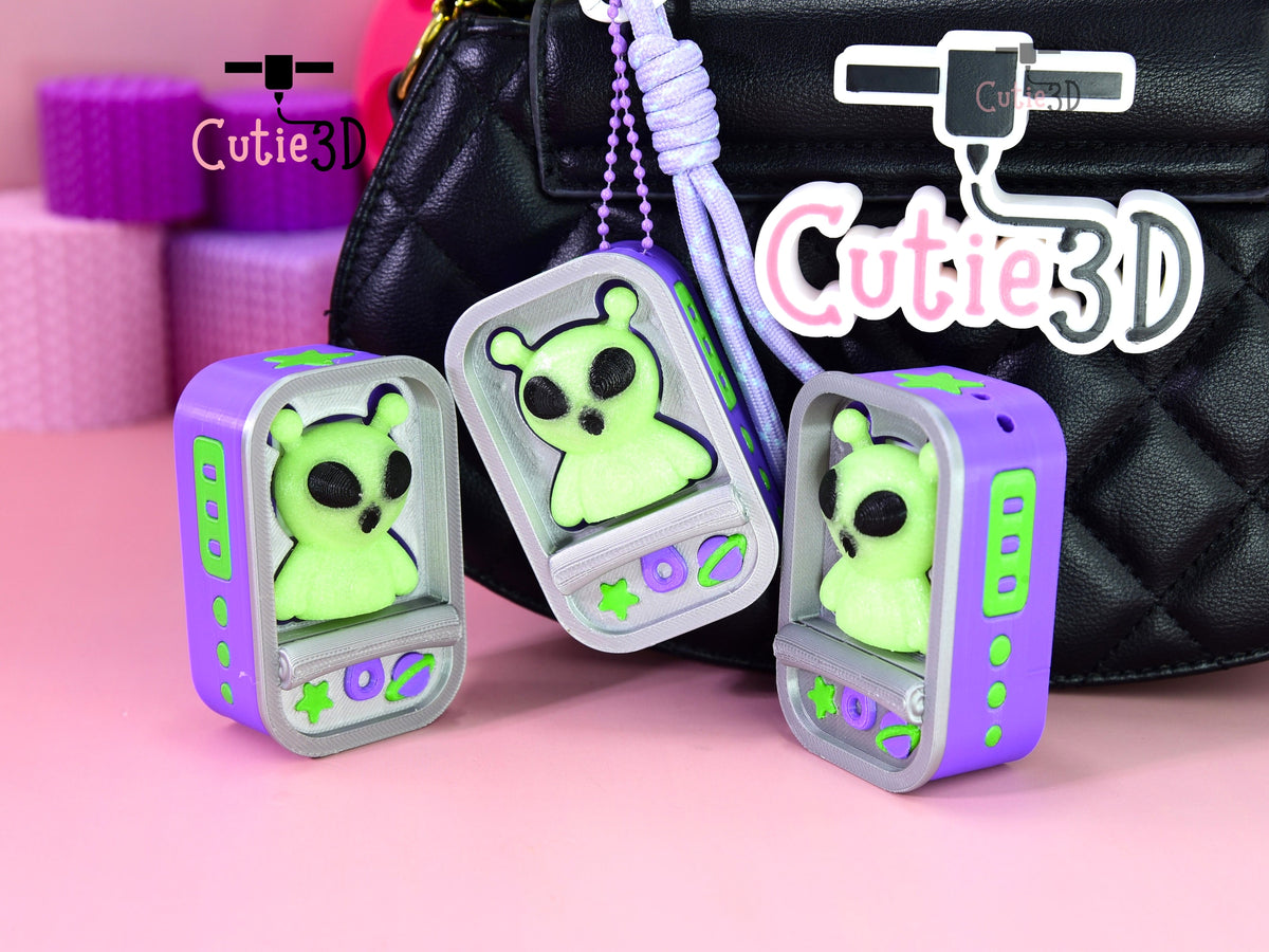 Cutie3D-Cute Alien Pod Fidget Led Clicker Keychain_05.jpg