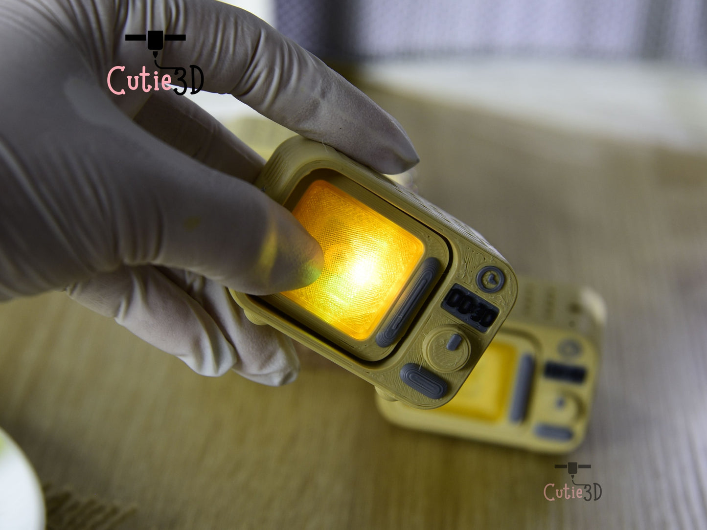Cutie3D-Retro Microwave Fidget Led Clicker Keychain_02.jpg