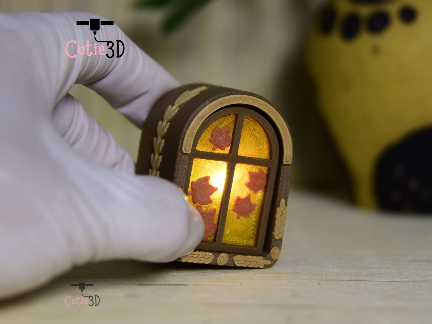 Cutie3D-Autumn Maple Window Lantern Fidget Led-Clicker Keychain_02.jpg
