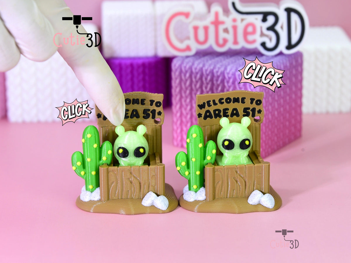 Cutie3D-Area 51 Booth Alien Fidget Clicker Keychain_01.jpg